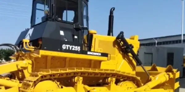 Bulldozer hydraulique sur chenilles YD255