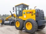 Niveleuse PY260T