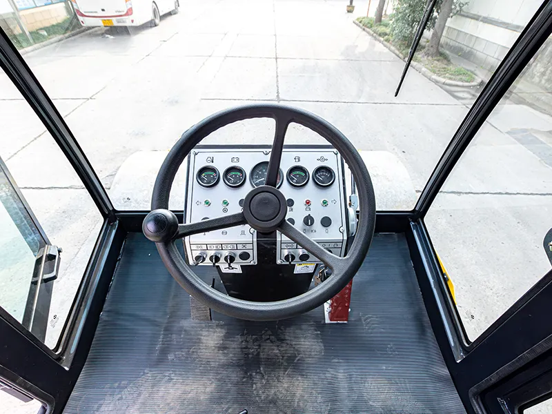 Compacteur sur pneumatiques GYR16