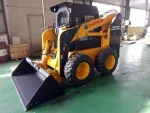 Chargeuse compacte sur pneus 255F