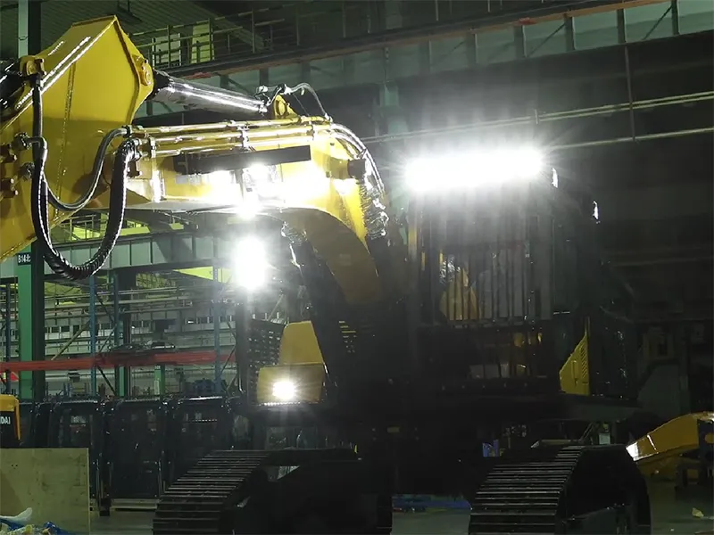 Excavatrice de manutention forestière ZG135CF